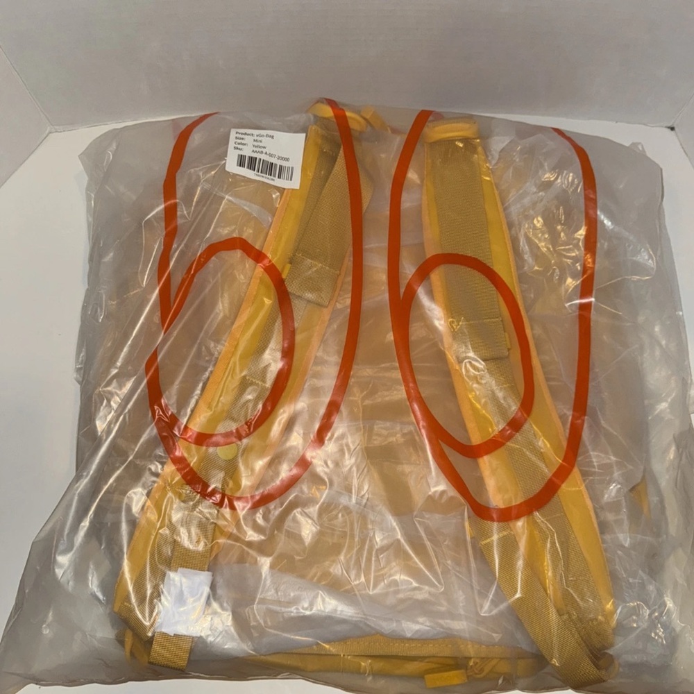 Baboon to the Moon Go-Bag [Basic] — Mini (32L) Yellow NEW - Picture 10 of 12